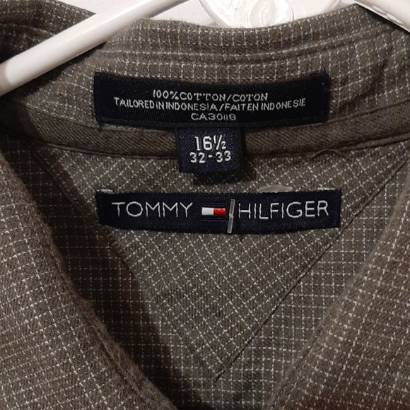 Tommy Hilfiger shirt - Picture 2 of 2